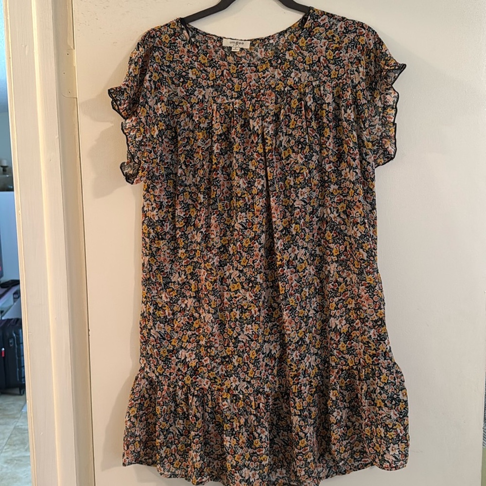 Women’s floral ruffle dress